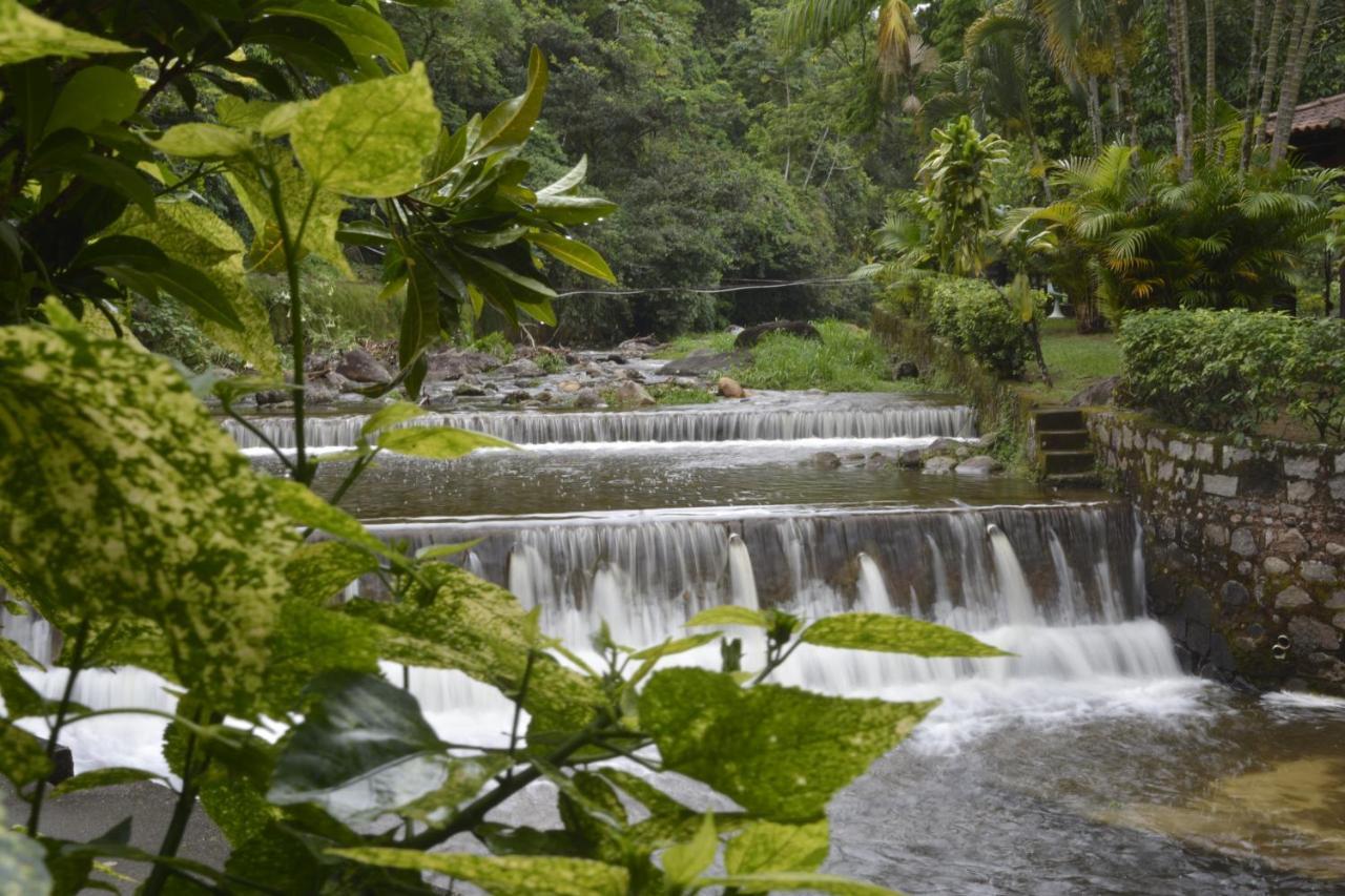 Pousada Agua Cristalina كاشويراس دي ماكاكو المظهر الخارجي الصورة
